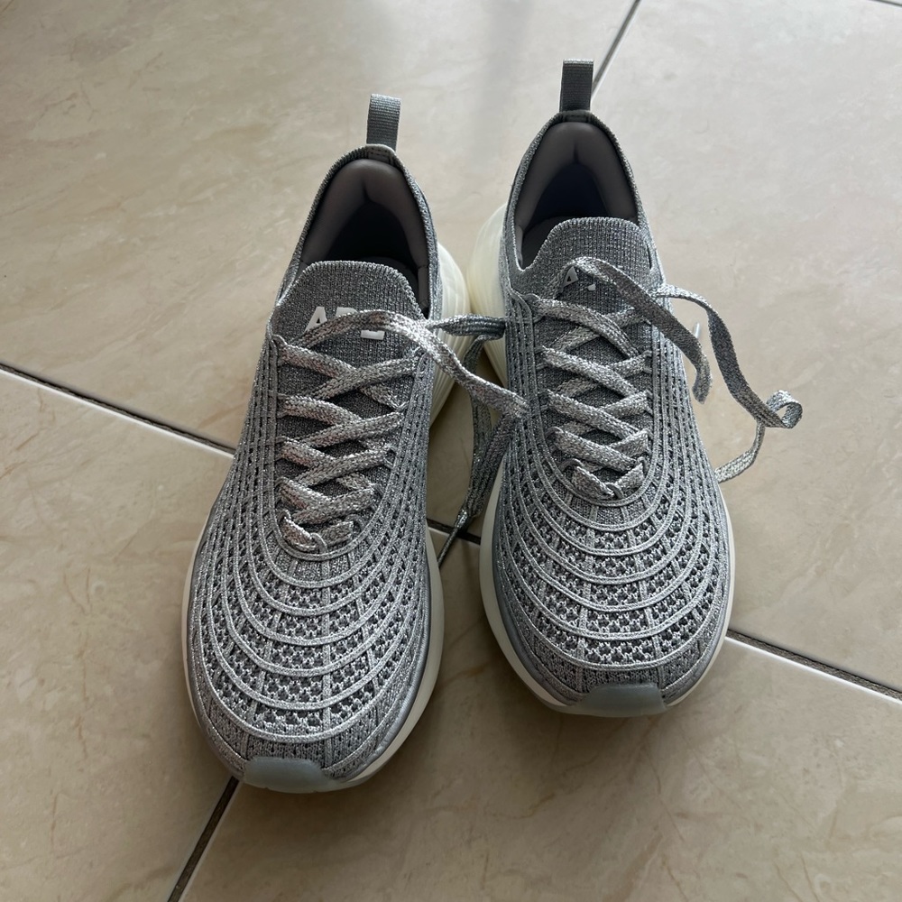 APL shoes size 6.5 - worn twice!